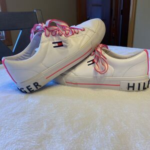 Tommy Hilfiger Flint 2-M White Leather with Hot Pink trim Women's Shoes, 7M